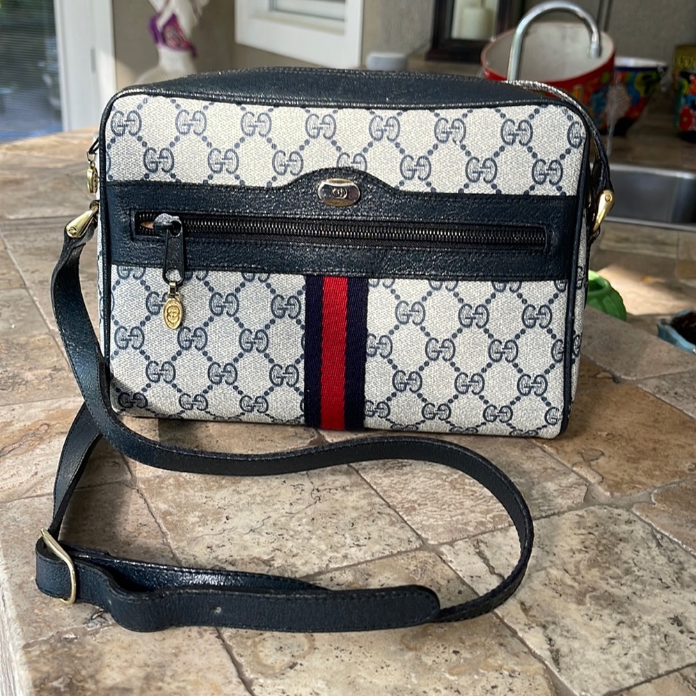 Gucci Navy crossbody bag